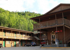 Отель Gold Country Inn  Дедвуд